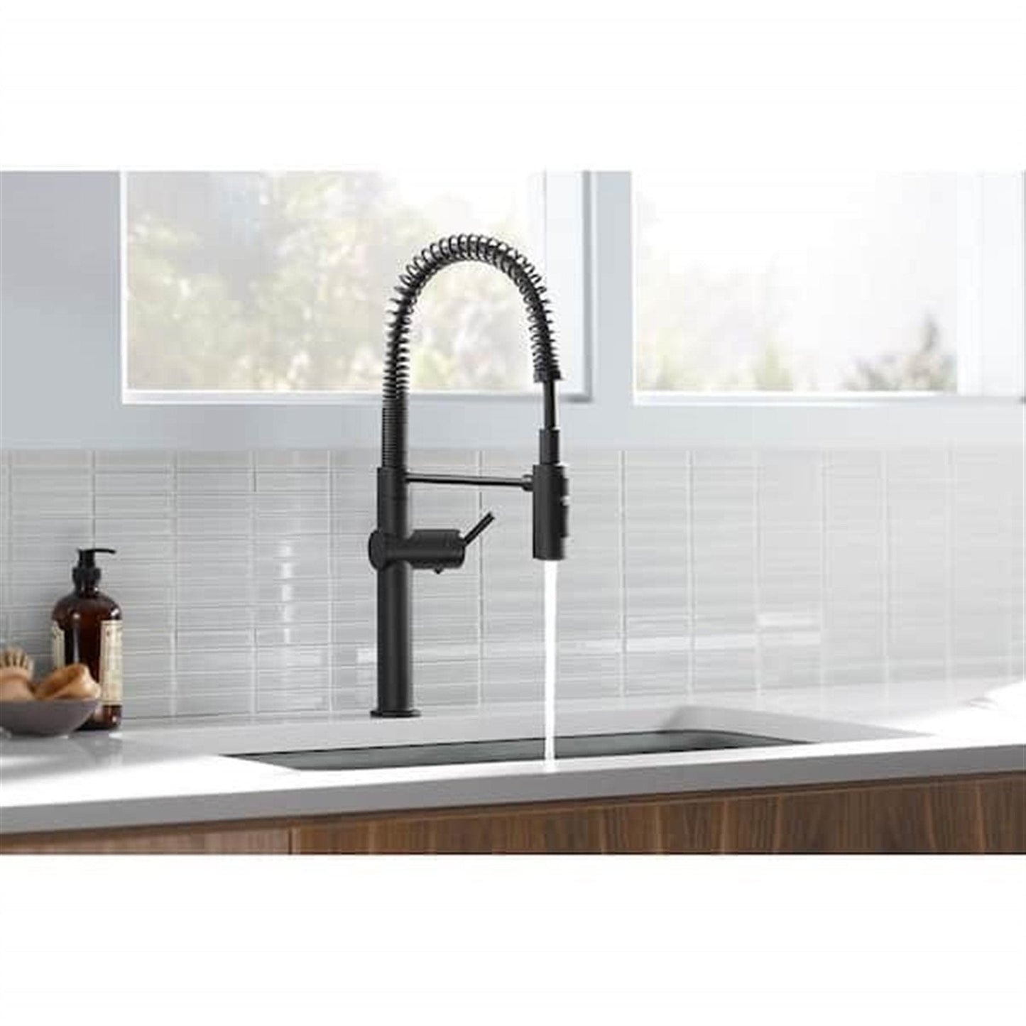 Kohler Crue 1 Hole Pull Down Kitchen Faucet in Matte Black K-22973-BL