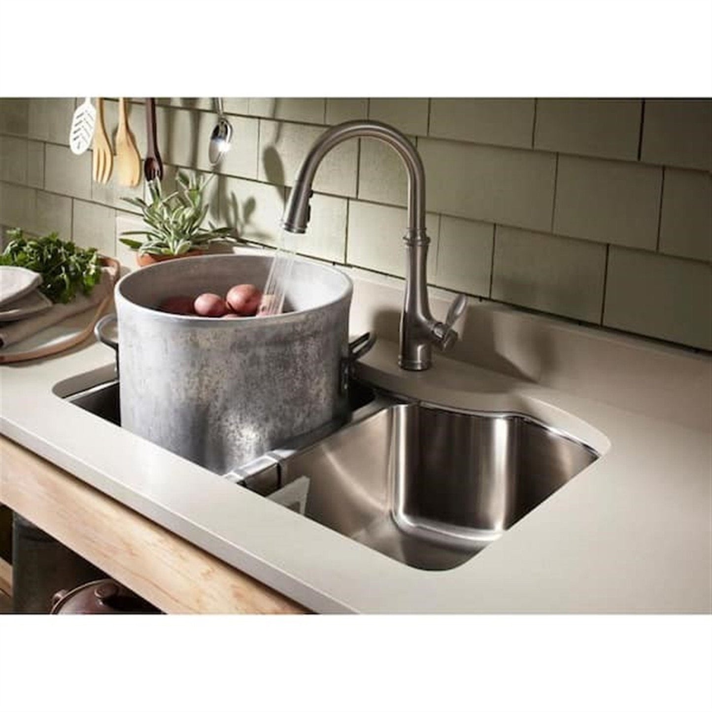 Kohler Bellera Single Hole Pull Down Kitchen Faucet Vibrant Stainless K-560-VS