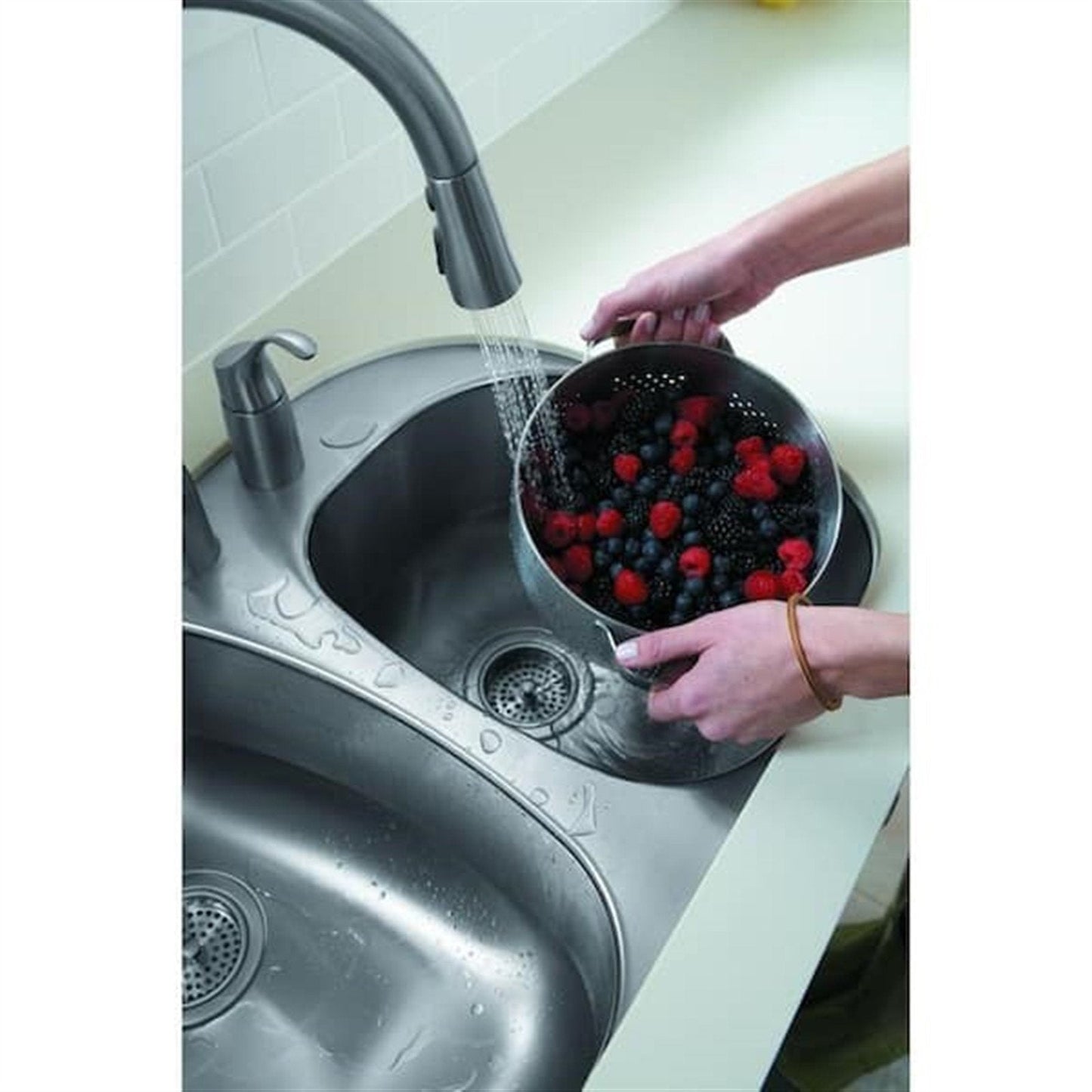 Kohler Simplice 1 Hole Pull Down Kitchen Faucet in Vibrant Stainless K-647-VS