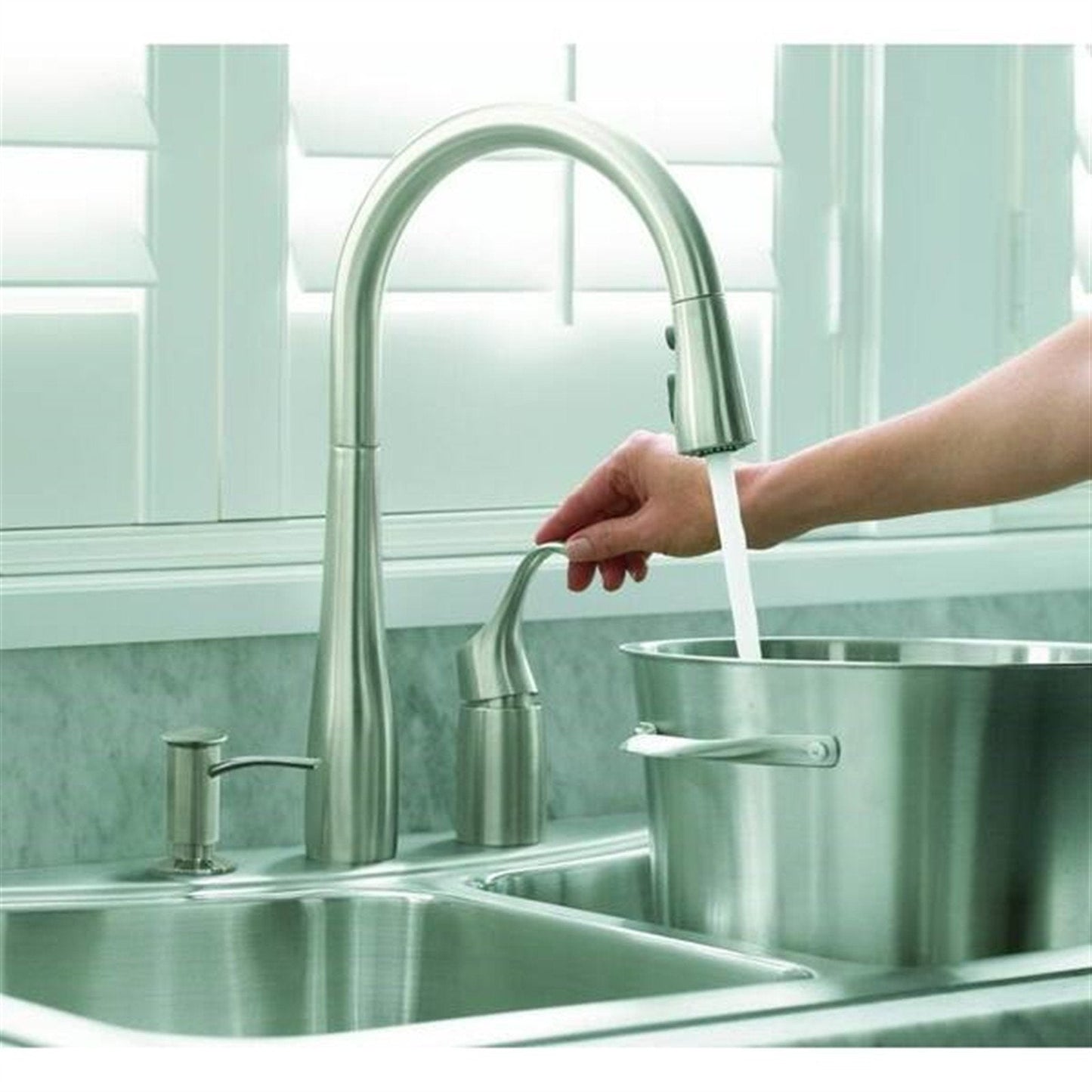 Kohler Simplice 1 Hole Pull Down Kitchen Faucet in Vibrant Stainless K-647-VS