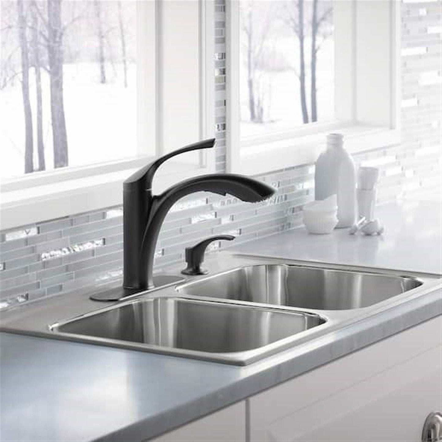 Kohler Mistos 1 Hole Pull Down Kitchen Faucet in Matte Black K-R72510-SD-BL