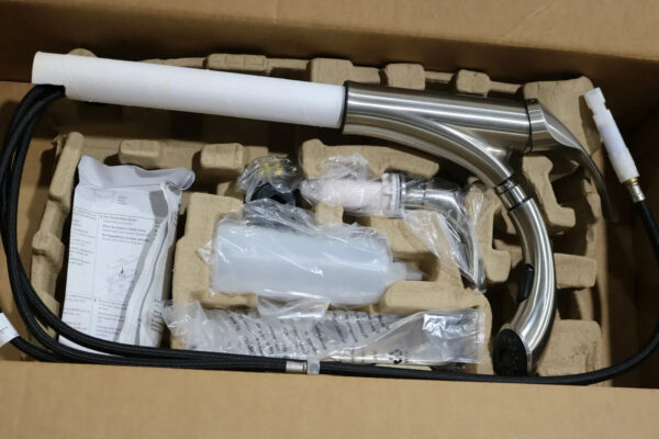 NEW KOHLER Mistos Single-Handle Pull-Out Sprayer Kitchen Faucet R72510-SD-VS - Image 2